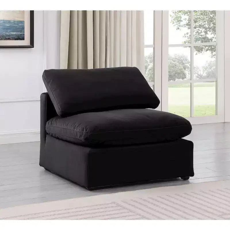 Chaise sans accoudoirs en velours Meridian Furniture Indulge