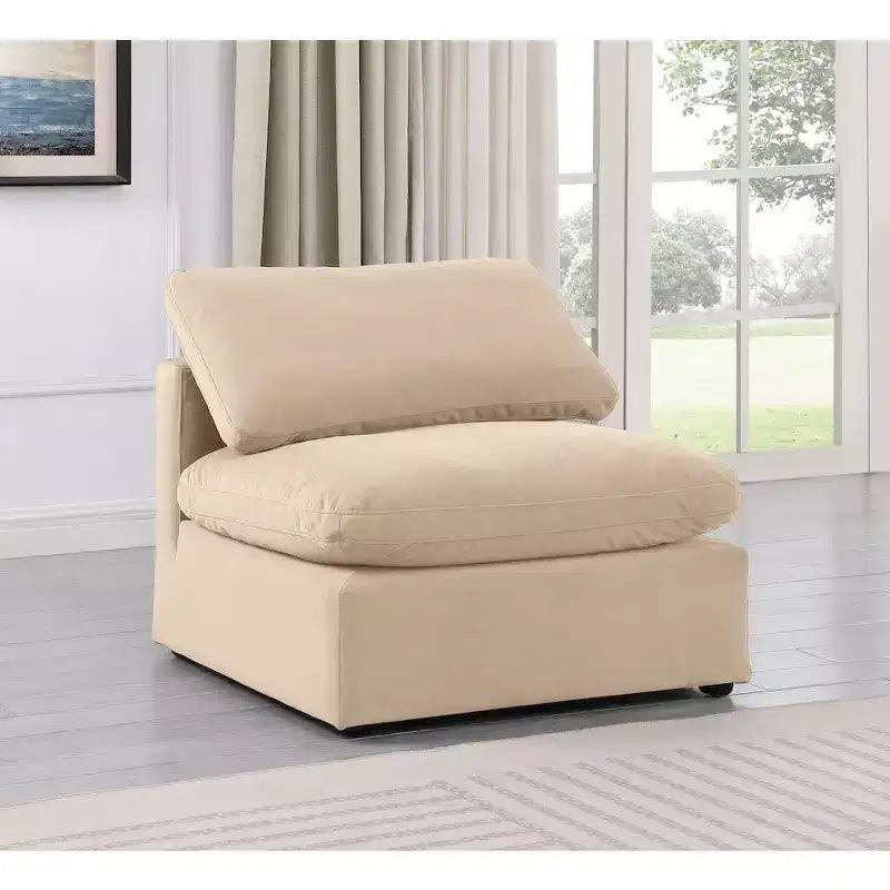 Chaise sans accoudoirs en velours Meridian Furniture Indulge