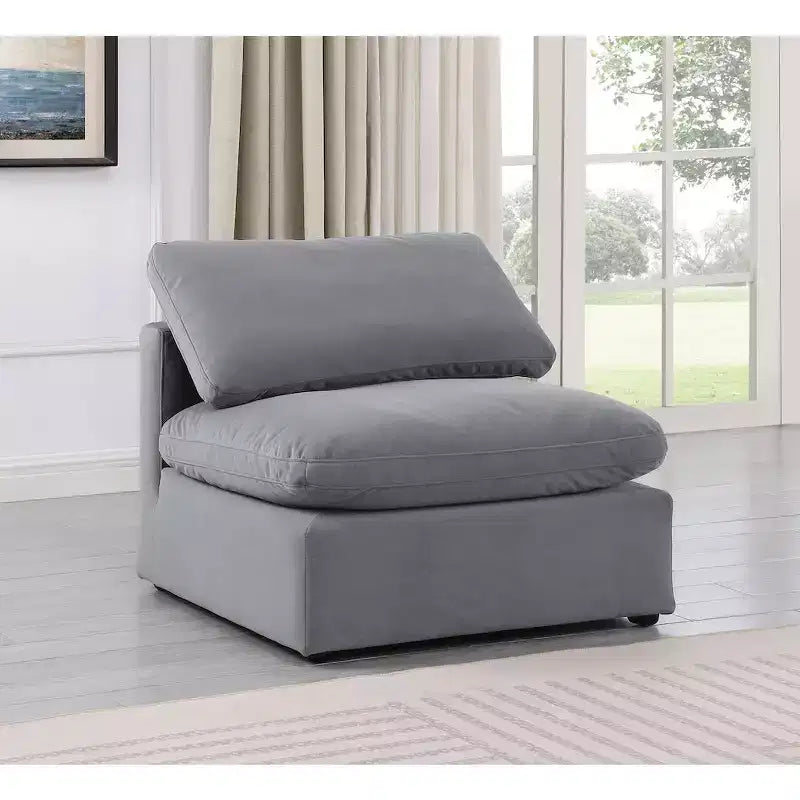 Chaise sans accoudoirs en velours Meridian Furniture Indulge