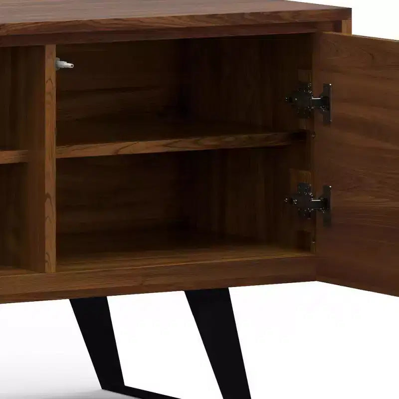 Meuble TV Mitchell : pieds métalliques robustes, rangement multimédia, gestion des câbles - WyndenHall