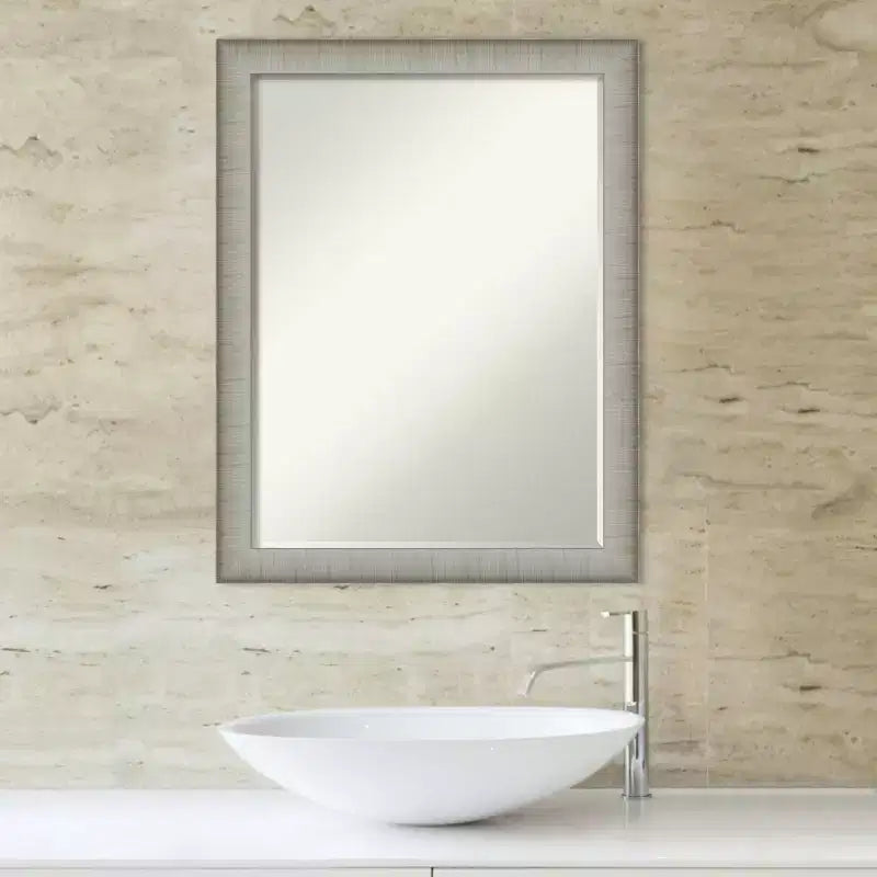 Miroir mural de salle de bain Amanti Art Elegant Brushed Narrow Petite Bevel
