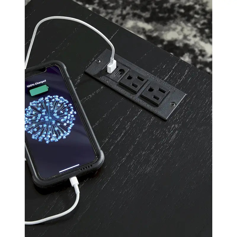Table d'appoint contemporaine noire avec 2 étagères et chargement USB